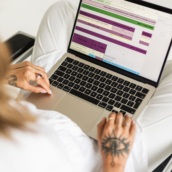 Arkusze kalkulacyjne dla właścicieli salonów fryzjerskich – Twoje finansowe wsparcie